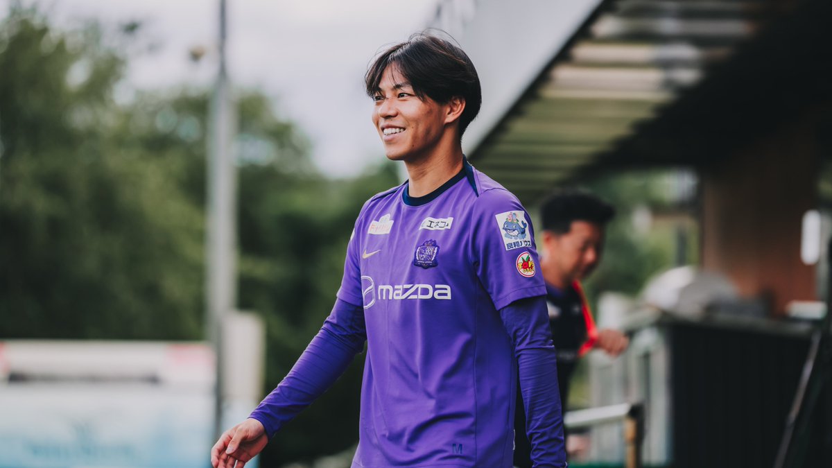 sanfrecce_SFC's tweet photo. 𝐀𝐔𝐒𝐓𝐑𝐈𝐀 𝐂𝐀𝐌𝐏 𝐃𝐀𝐘𝟏🇦🇹
長時間移動を終えて、オーストリア・スティリアでのトレーニングがスタートしました🔥

#sanfrecce #ONEVIOLET https://t.co/UdurIox9Wf