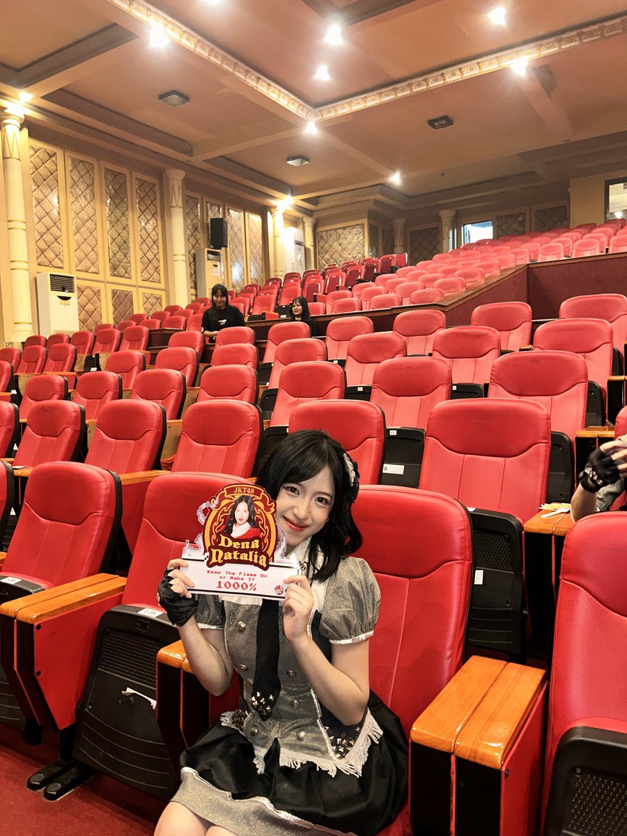 Danella_JKT48's tweet photo. surabaya terima kasih banyak untuk energi dan kehangatannya! 🥹🫶🏻 tunggu kita lagi yaa #PassionShow ❤️‍🔥 https://t.co/88cEFIWcLP
