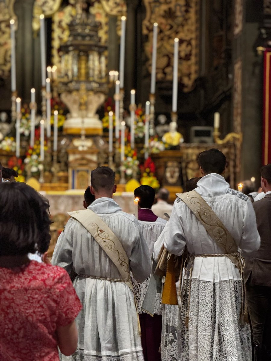 joaosilveiraaa's tweet photo. Ordination week for the Institute of Christ the King, in Florence

On July 1st, the Archbishop of San Francisco, Mons. Salvatore Cordileone, ordained the subdeacons and deacons. The following day, Cardinal Raymond Leo Burke ordained the priests.

Ad multos annos! https://t.co/2ckSeVLz1B