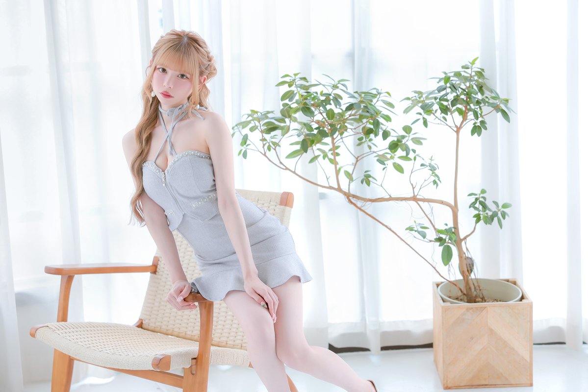 大人フェミニンな主役ドレス🩵🫧】 上品なツイード素材で 高級感