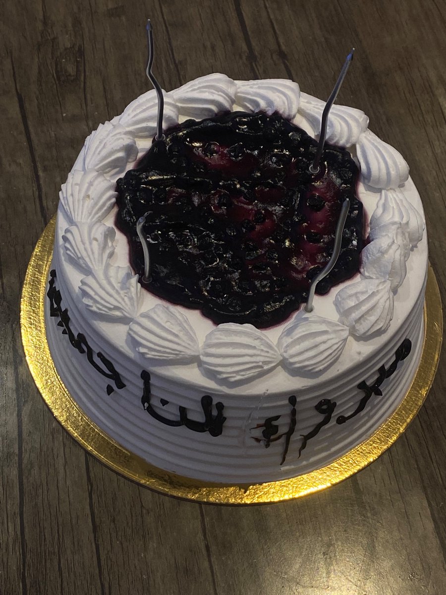 _u74in's tweet photo. هنا نعرف فايدة المدخنين جلست الف الاستراحة كلها ادور دخان او كبريت عشان اشغل الشموع https://t.co/nQ3R4AMbsB