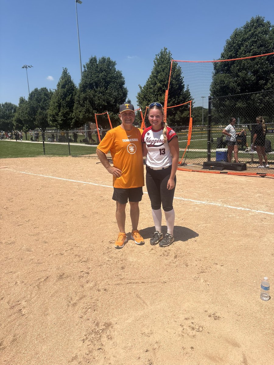 EllaSchuler29's tweet photo. A huge thank you to Connect Camp and all the outstanding universities represented! Grateful for the opportunity to learn and connect with incredible coaches . #SoftballRecruiting #ClassOf2029 #Uncommitted
@AuburnSoftball
@Vol_Softball
@PurdueSoftball https://t.co/aHKsrTvqEf