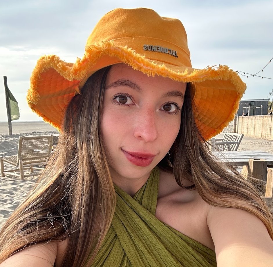 Warmass4yu's tweet photo. Okey. Ya entendí que es el "Chat hot" muy rico pero no me insistan mas!🫣👀 https://t.co/Nofj3sObUz