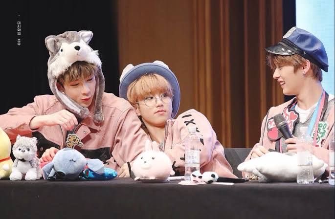 bokkokii's tweet photo. yo 🐺, @jilixverse 🐹y @knwlino 🐰<3 la gayracha https://t.co/r3Eq6Nt9uY
