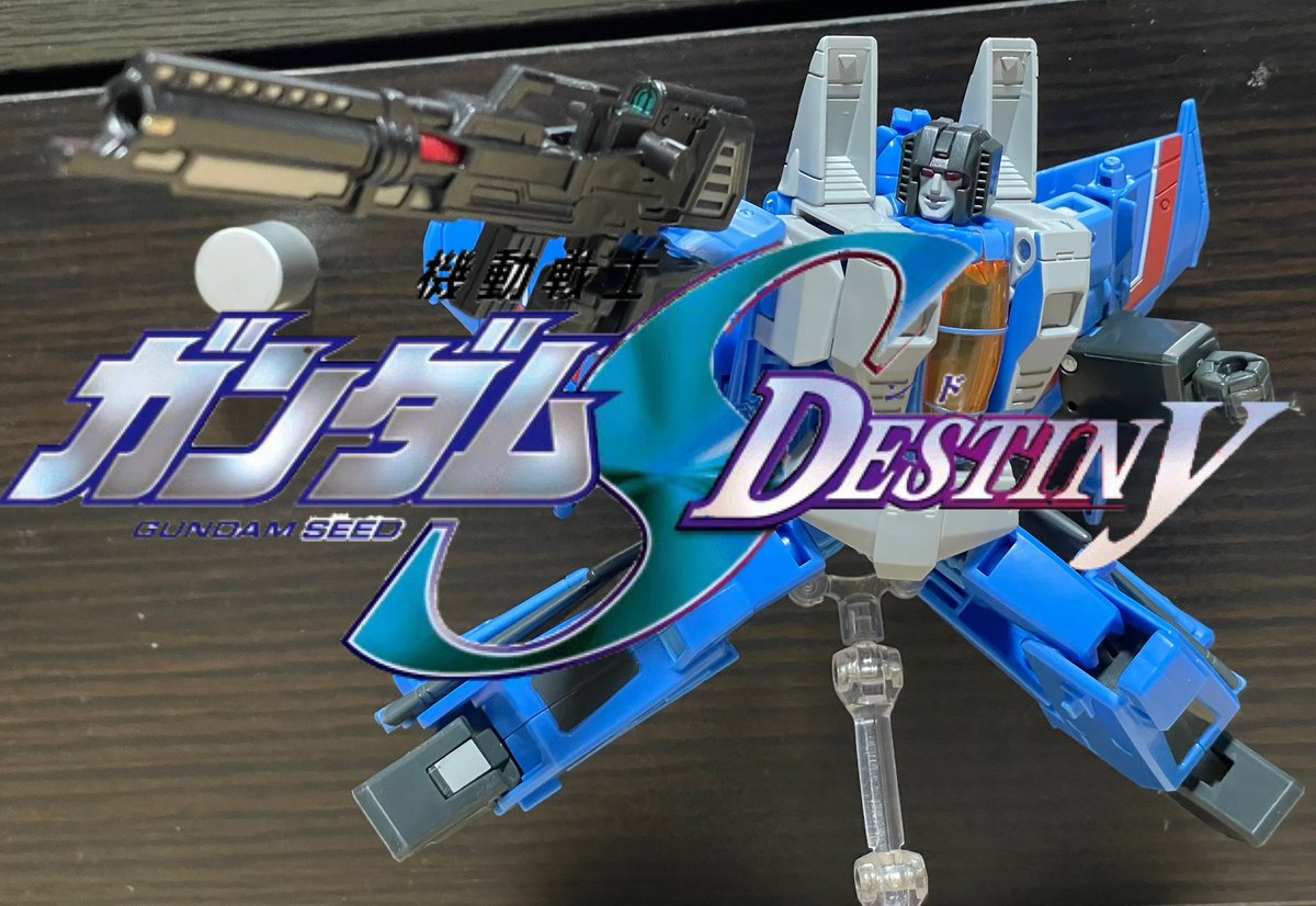 fernandsan913's tweet photo. #お昼休みに一枚だけTF玩具写真を貼ろう https://t.co/B6ELoAdy6O