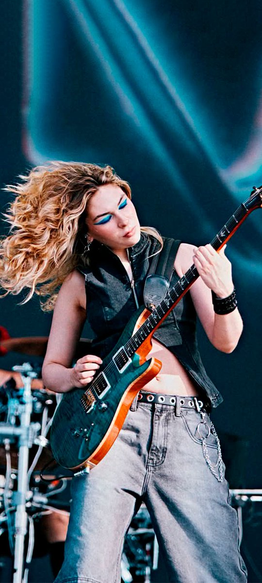 warningpapers's tweet photo. #DANY @ Mad Cool Festival in Madrid, Spain (Pics by Javier Bragado, Andrés Iglesias) - #Wallpapers | #LockScreen
HQ: https://t.co/YUBciNwB4B
#TheWarningRockband #TheWarning https://t.co/K20IABXZRf