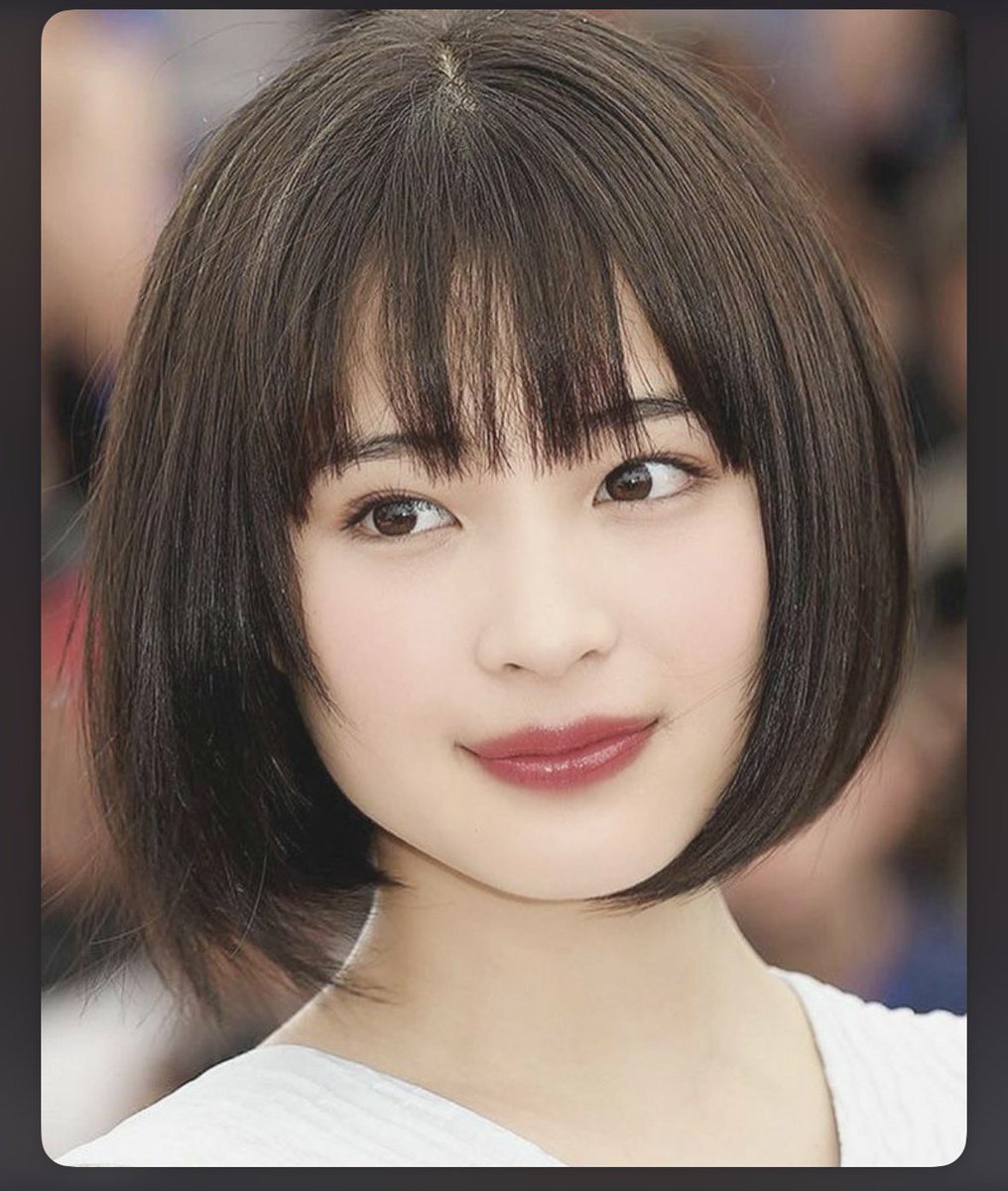 iyonyan_'s tweet photo. ◀️当時なりたかった髪型
　　　　　　　　　　　　　　　　　現実▶️ https://t.co/NNoNRuCW7I