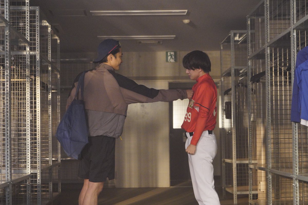 drama_wowow's tweet photo. #ドラフトキング －BORDER LINE－⚾️
第9話 7/10(金)午後11:00放送・配信🔥

／⋰
📣捨てられた天才④
＼⋱
柳川(佐藤寛太)の驚異の走力と鮮やかな盗塁が衝撃を与える中、激戦の幕が閉じる―
中溝(三浦貴大)だけでなく毒島(伊武雅刀)までもが名乗りを上げ、柳川の獲得競争が巻き起こる💥

#WOWOW https://t.co/gXocwqfC8o