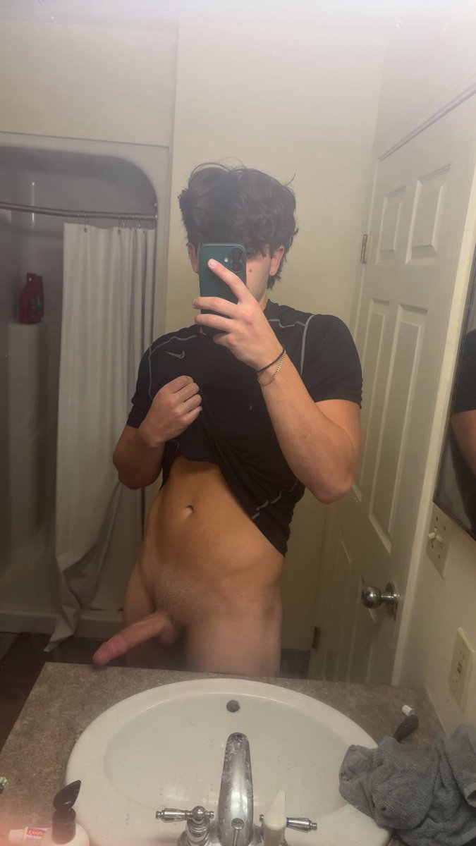 JackDeathFlame's tweet photo. Me every time i see a mirror 
#bwc #cock #penis
#nsfw #gay #horny #bigcock #goon #mlm #mlw #dick #gooner #gooning #bigwhitecock #nsfwtwt https://t.co/m6JMYAN63i