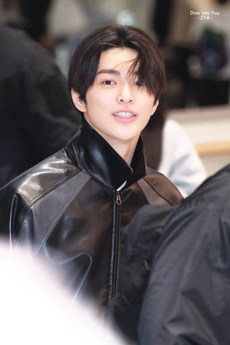 keonho_smiling's tweet photo. #건호 #KEONHO https://t.co/sUJIrR5fUI