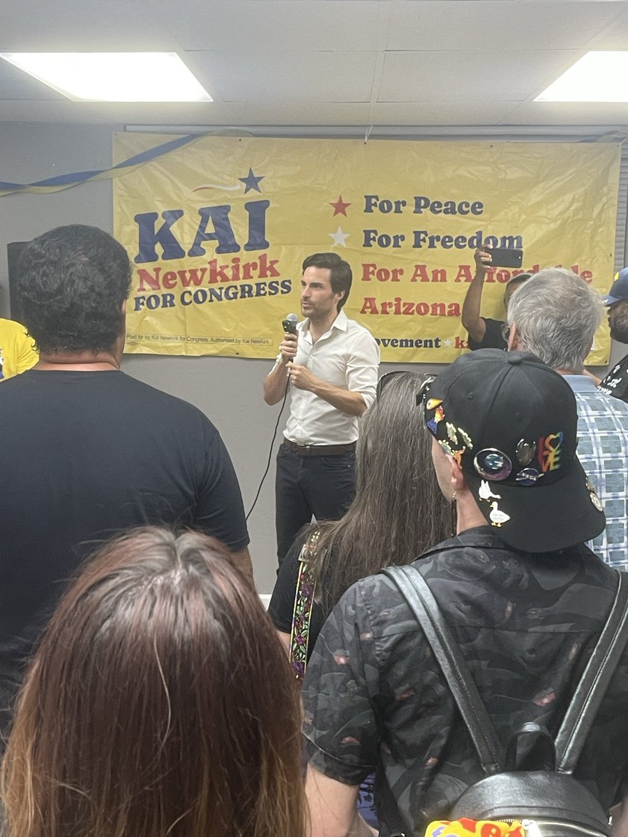 kai_newkirk's tweet photo. Amazing energy at our office opening!  Packed with energy to fight back against the oligarchs, get big money out of our elections, stop the genocide in Gaza, and pass Medicare for All! https://t.co/nEsDwAbl6q