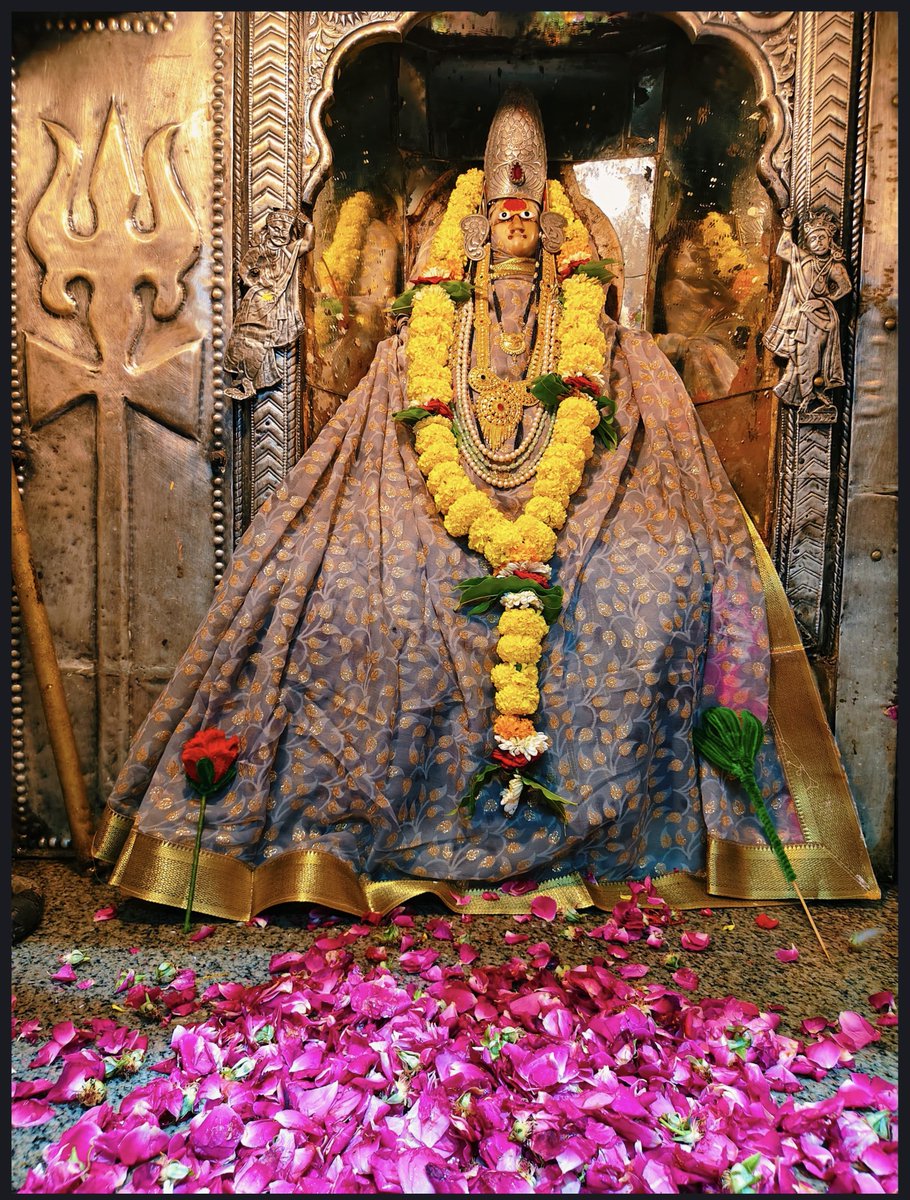 12Jyotirling's tweet photo. श्री ॐकारेश्वर ज्योतिर्लिंग मंगला आरती श्रृंगार | 09.07.2026

Shri Omkareshwar Jyotirlinga Mangala Aarti Shringar | 09.07.2026 https://t.co/SobrfXzxC4
