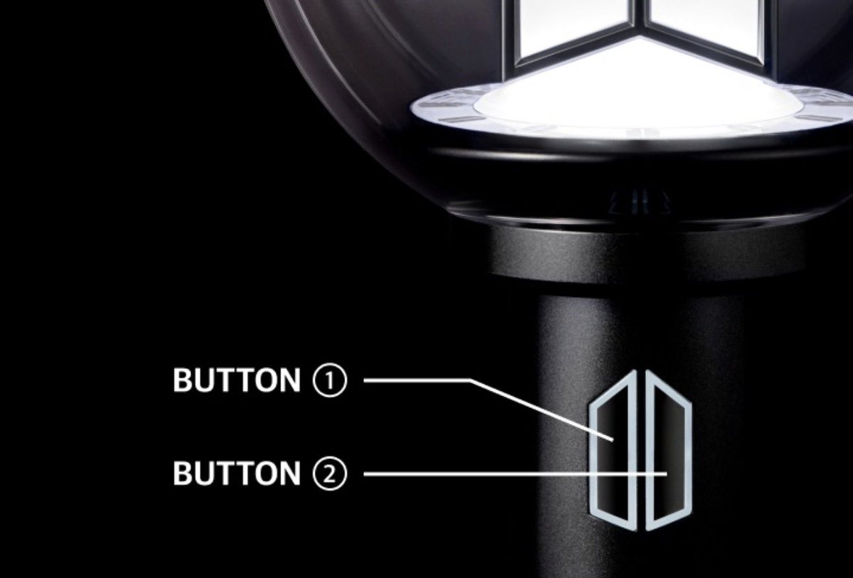 seanscent's tweet photo. fandom logo and name on the lightstick 🥺 https://t.co/f6rqnRCg84
