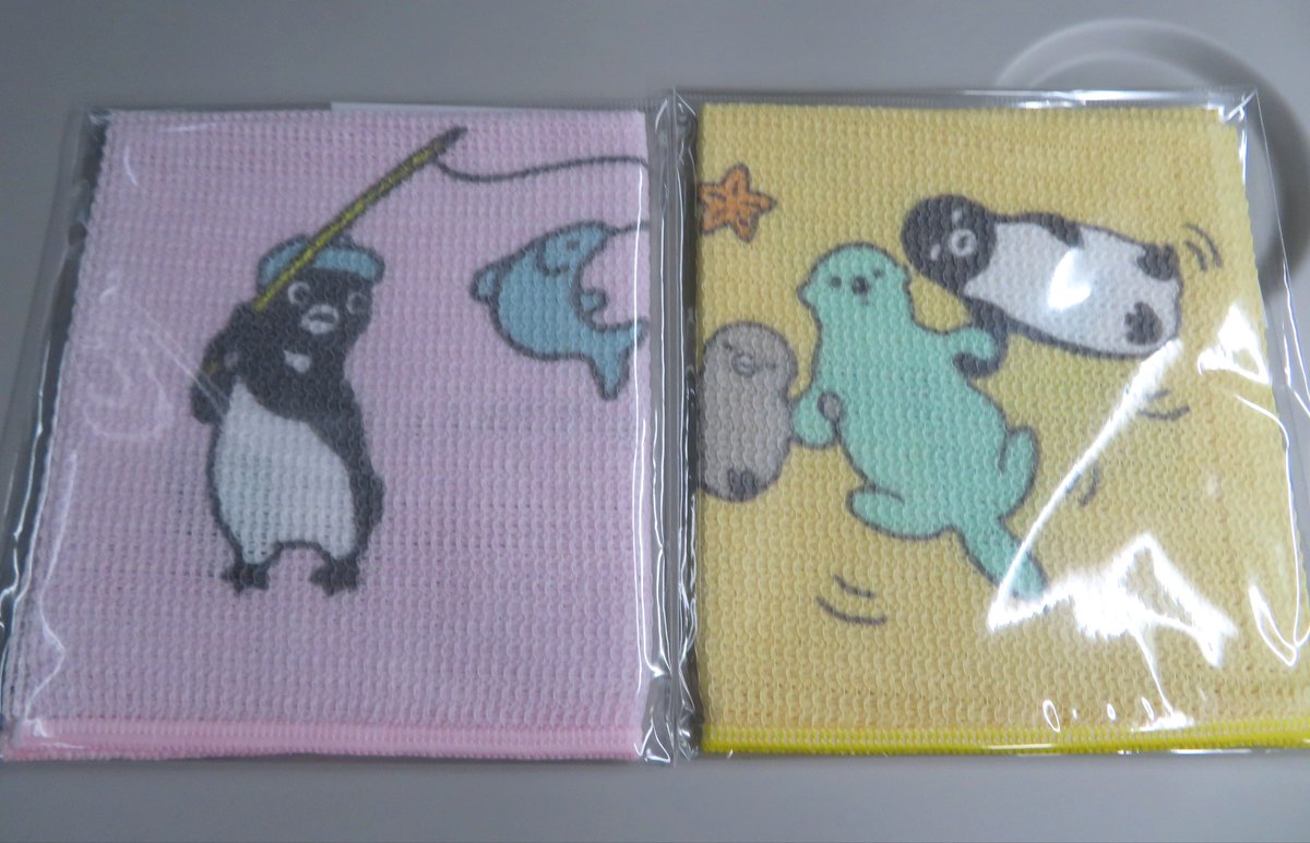 pingu651's tweet photo. トレニアート東京さん、トーキョーみっつさんで Suicaのペンギン 新作アイテムチェック
ぶら下がり収納エコバッグ・吸水ヘアキャップ
ミニクリアポーチ2種・カラビナマルチホルダー
ボディウォッシュタオル2種

トレニアートショッパーバッグ(青い鳥)は1会計1枚です https://t.co/vqyxYDqJa7