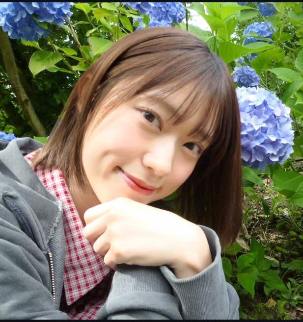 katsuyaIsh88379's tweet photo. 可愛いすぎてマジキュン死しちゃうやないかー🥰🥰🥰
天使だー😇😇😇
#リトグリ
#アサヒ https://t.co/9PVNGqTbJp