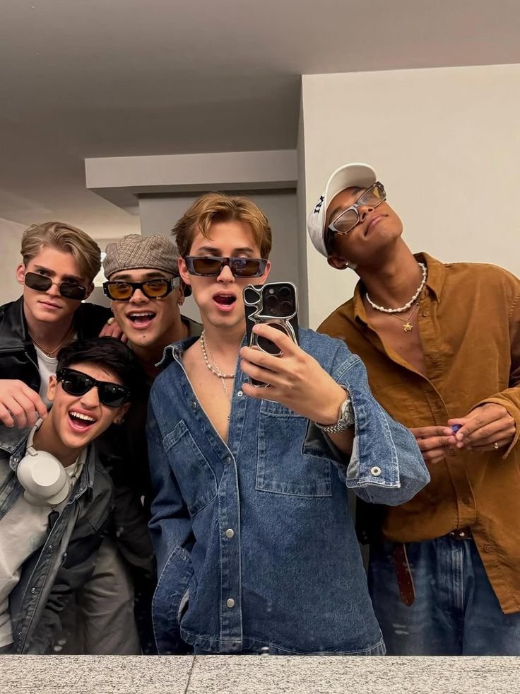 kriss 🥝 tweet media