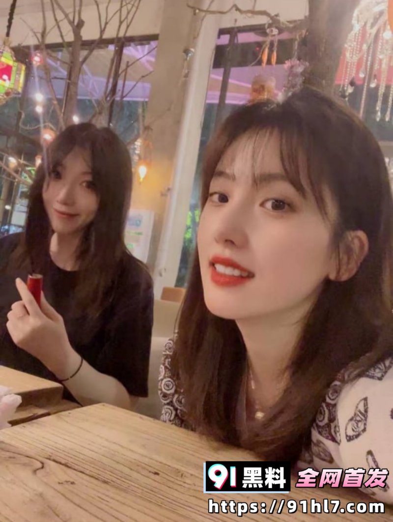 shian6520's tweet photo. 原熊猫TV万人捧场顶流女主播 祖祖小姨妈 私下变上海富商专属小三 性爱视频流出 原配直接公开全网吃瓜
https://t.co/OusKTTqFSv https://t.co/1aTAW9RI9Q