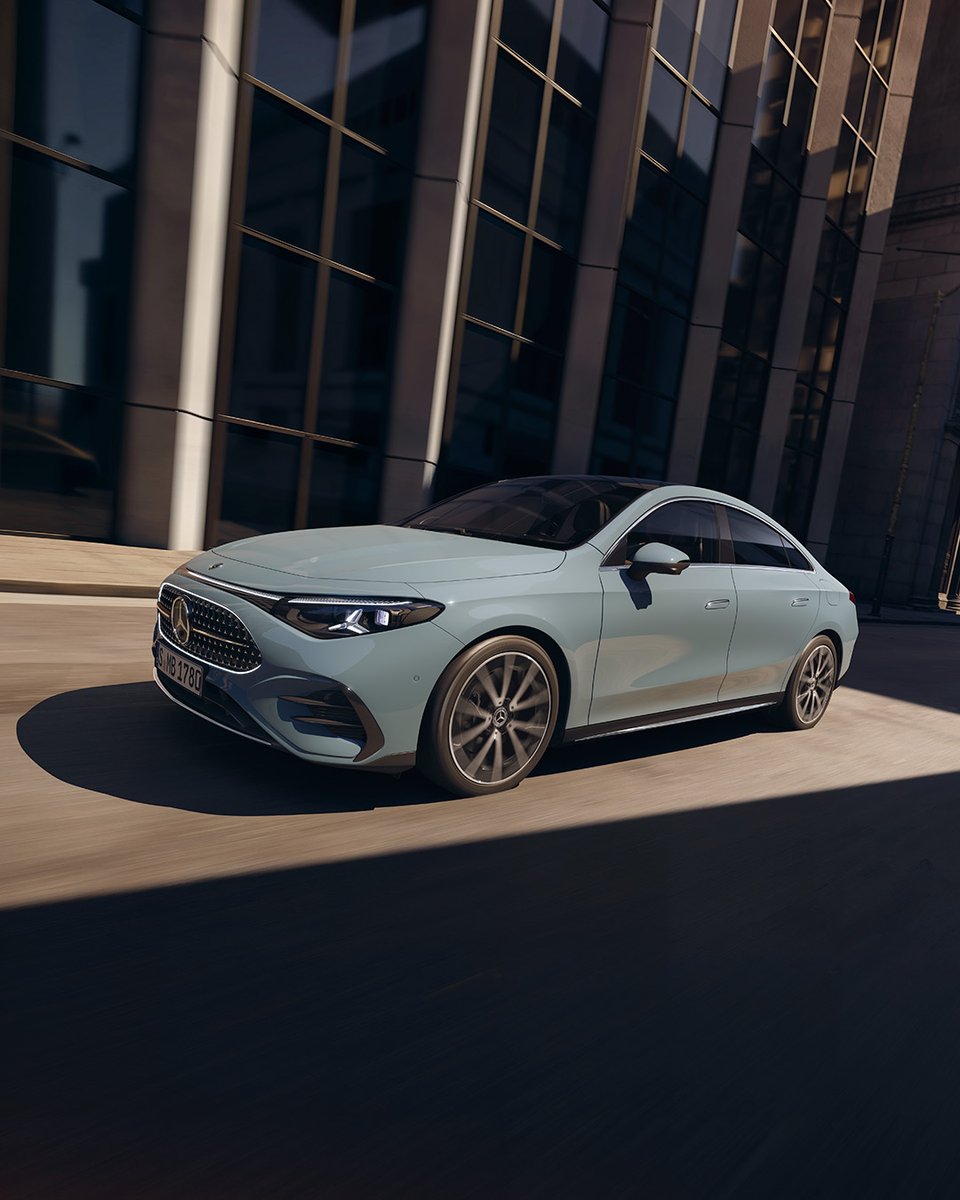 MercedesBenz_JP's tweet photo. 新型CLA誕生。

美しさと空力性能を両立したシルエットに、イルミネーテッドラジエーターグリルが映える新世代デザイン。

MBUXスーパースクリーンをオプション設定で採用し、新開発の車両統合制御オペレーションシステム「MB.OS」を搭載。
新型M252エンジンが実現する力強いトルク感と滑らかな加速。 https://t.co/eUh3Vdb3kB