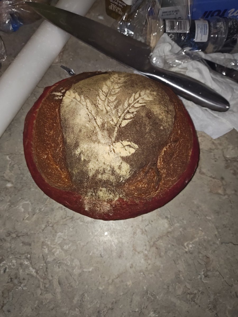 EcstaticCryptid's tweet photo. It burnt. This is a bad omen by the MCR gods https://t.co/ScfLubeq8g