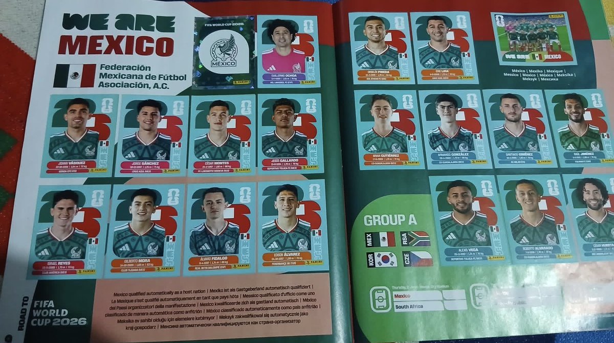 LuisErnestoP95's tweet photo. Increíble que @PaniniAmerica dejó fuera del Álbum a Julián Quiñones, si fue el mejor jugador de @miseleccionmx 😡🇲🇽

#SomosMéxico https://t.co/bsxtp6Bo3w