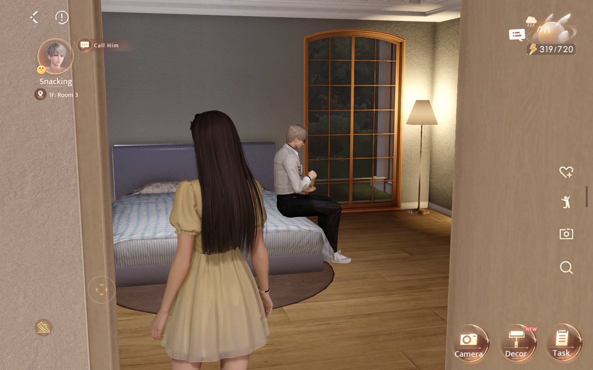 aeonseiya's tweet photo. I come home and the first thing I see is Xavier eating chips on my bed wth https://t.co/9YQP7GcVoI