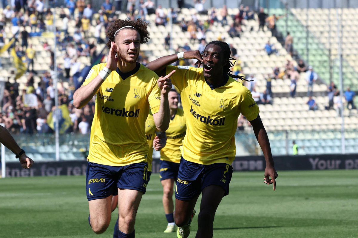 Inter_Xtra's tweet photo. 🚨 Bologna want to strengthen their midfield and have started contacts with #Inter for Ebenezer Akinsanmiro and Yanis Massolin. 🇳🇬🇫🇷 

[@qn_carlino via @FcInterNewsit] https://t.co/wHO6TZlUio