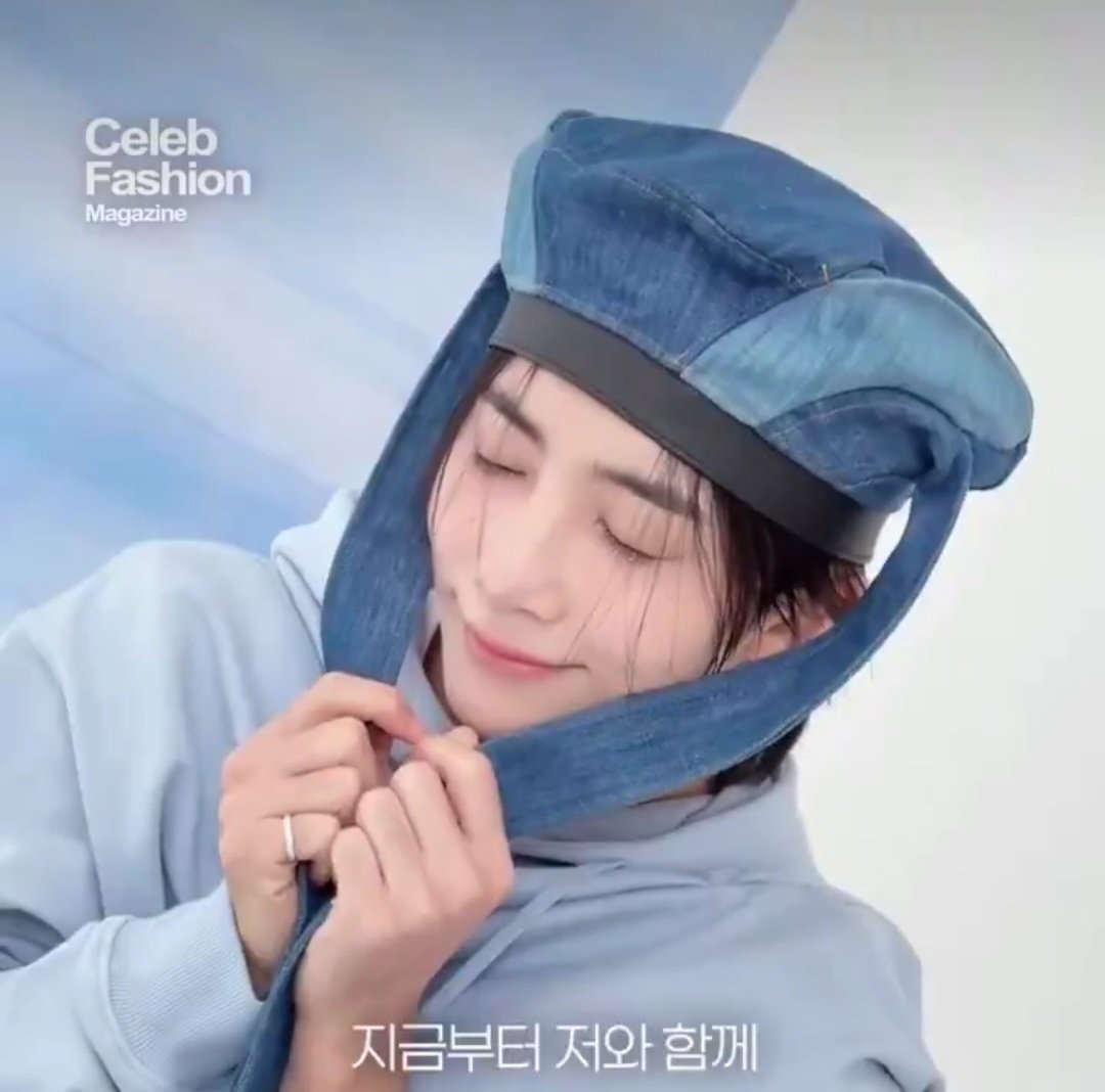 _f7c8c2's tweet photo. 같은 사진 탐라에 뜨는���로 다 저장함ㅜ https://t.co/P9atOYbmoQ
