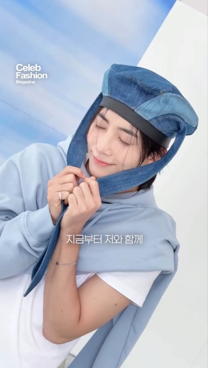 _f7c8c2's tweet photo. 같은 사진 탐라에 뜨는���로 다 저장함ㅜ https://t.co/P9atOYbmoQ