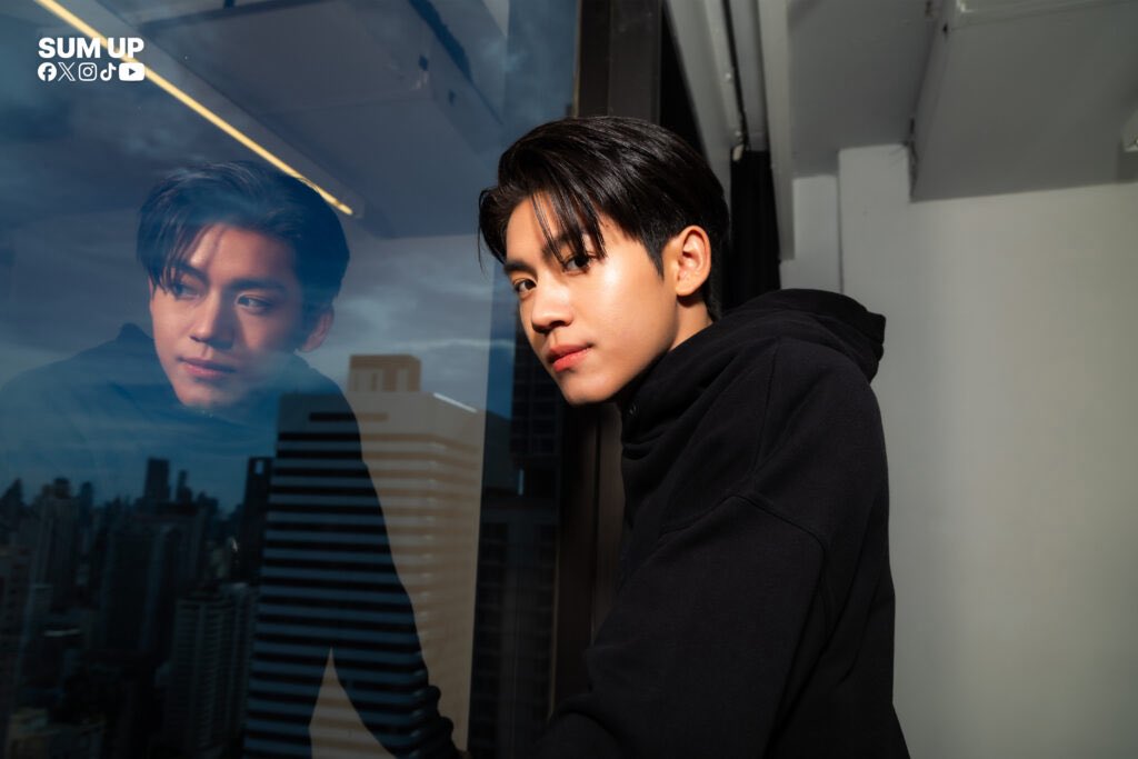 mapeonieyy's tweet photo. ถ่ายคนเดียวยังไงให้รู้ว่ามีคนมาด้วย https://t.co/HIDjf4gRs2