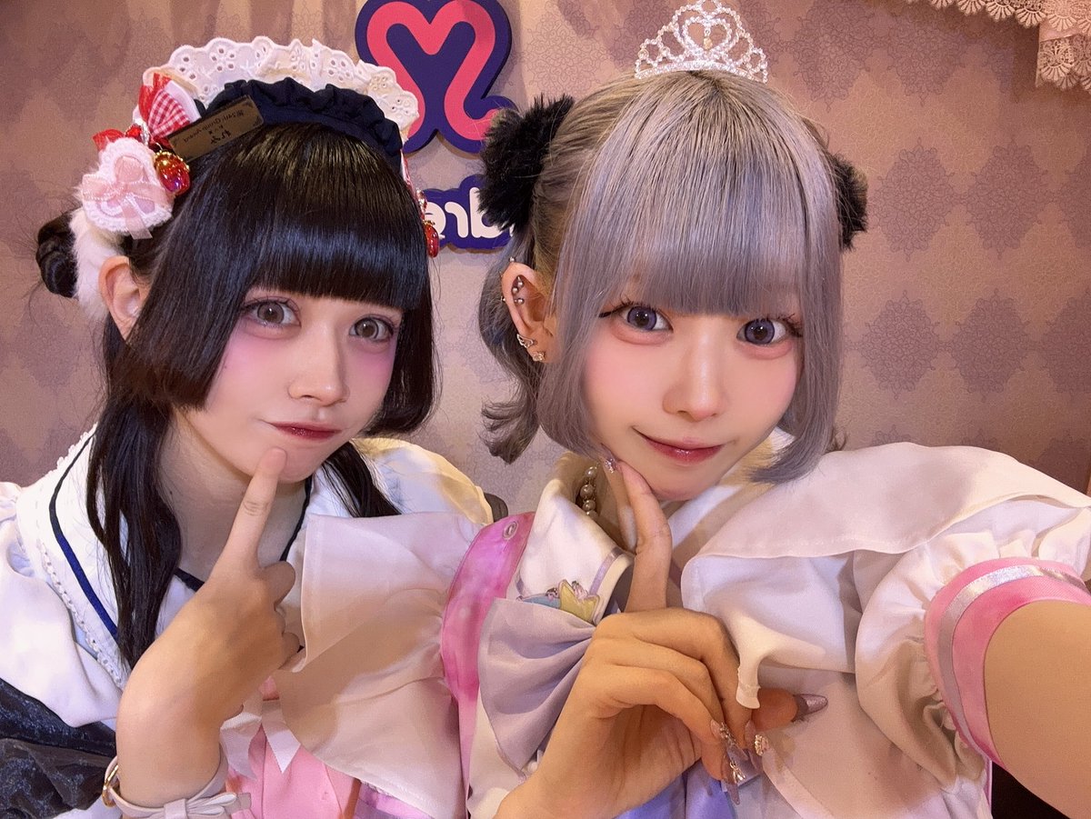 lua_md7's tweet photo. れみれみと髪型おそろい感♡
珍しくオープンから！
20時30分まで
待ってるにゃん𐔌ˆ꜆  ̝ ̣ˆ𐦯✩·̩͙ https://t.co/5igitAzAVe