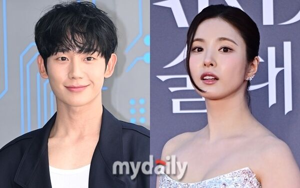 KoreanUpdates's tweet photo. #LoveVirus (#JungHaeIn #ShinSaekyeong), which was originally planned for JTBC, reportedly is in discussion to move to SBS or tvN.

https://t.co/UXAAHhMTBR
#KoreanUpdates VF https://t.co/c37y5cCNUm