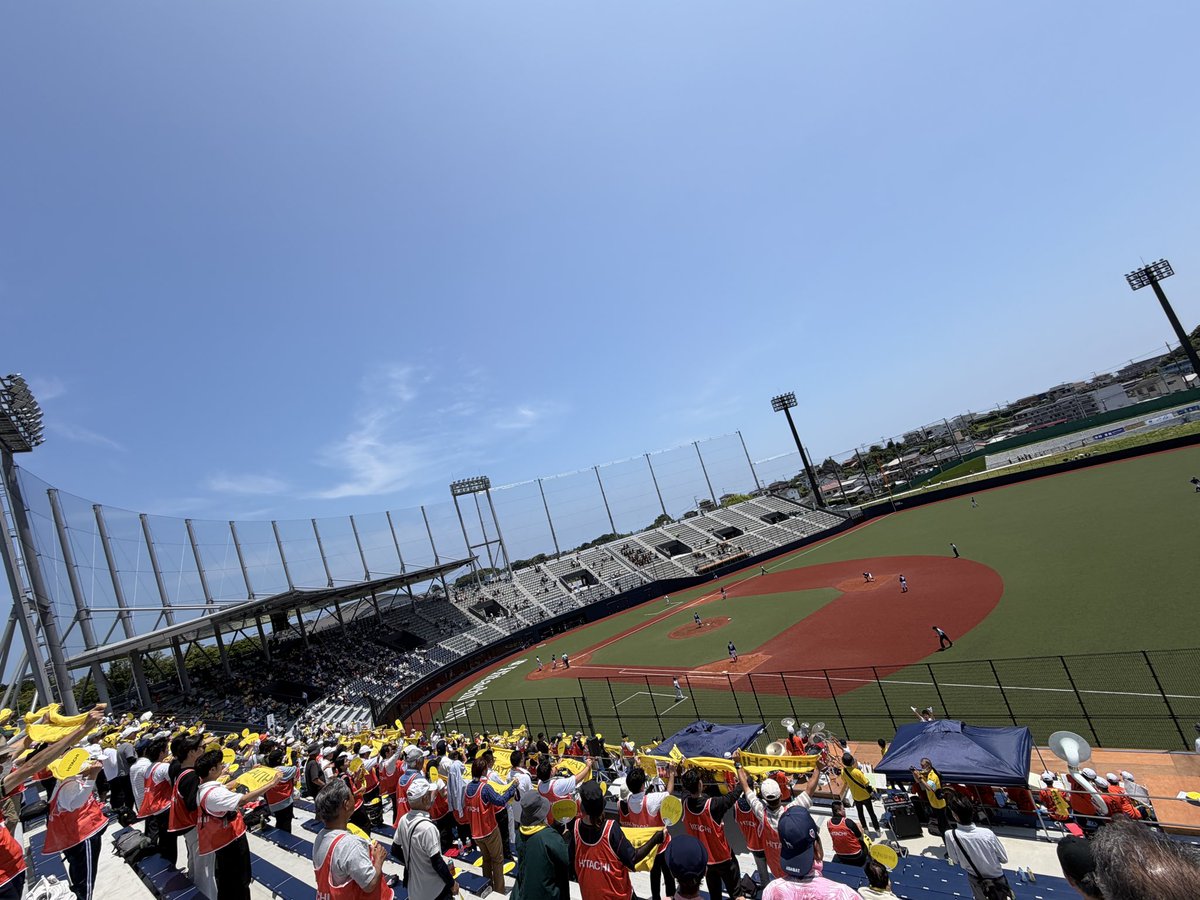 MMBros_BB's tweet photo. 都市対抗　北関東二次予選
日立 - エイジェック
平日午前とは思えない応援熱
まさに我街の誇り https://t.co/1vfbre4rSs