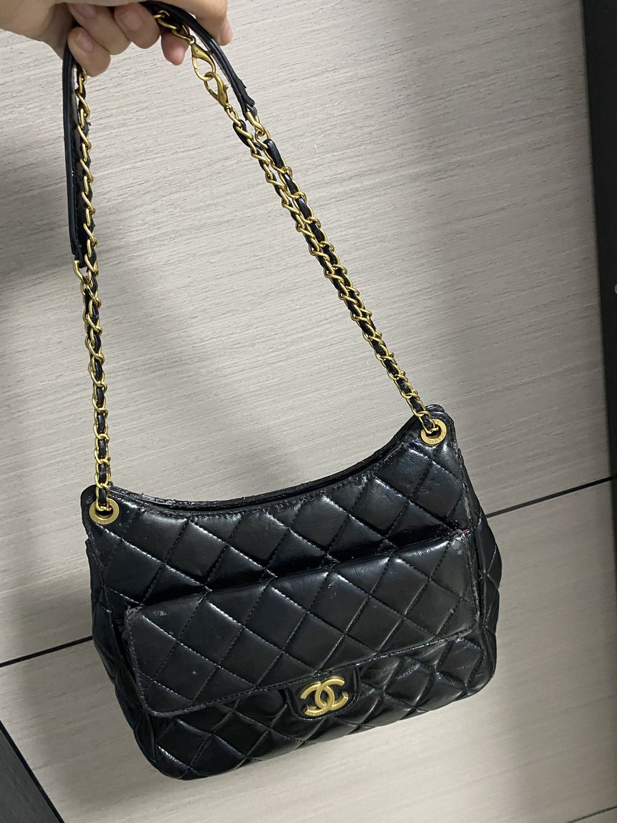 thisishollybe's tweet photo. ส่งต่อ Chanel Small Hobo Bag 
🏷️ 200 free shipping 
มีตำหนินะคะ ใต้โพสต์ 

#ส่งต่อเสื้อผ้า #ส่งต่อกระเป๋า #ส่งต่อกระเป๋ามือ2  #รองเท้ามือสองสภาพดี #เสื้อผ้ามือ2 #ส่งต่อเสื้อผ้ามือสองราคาถูก #y2kthailand #ส่งต่อchanel #ส่งต่อlongchamp #กระเป๋าแบรนด์เนม https://t.co/dw3gMQbgk1