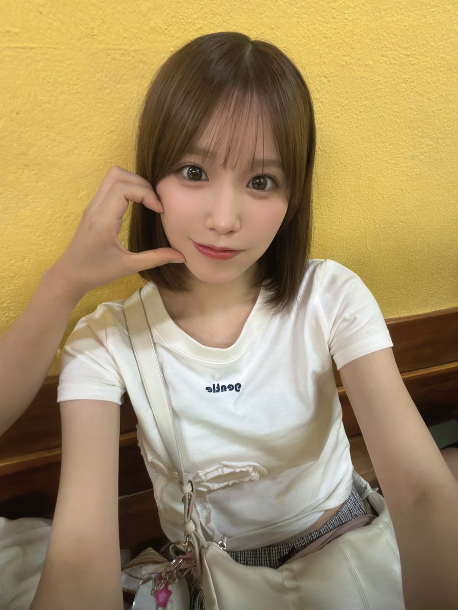 miho_nanachan's tweet photo. 今日は美容院終わってから配信するかも！
18時とか19時とか！てぃくとくの通知とってね！ https://t.co/f6hh7e8Jm9