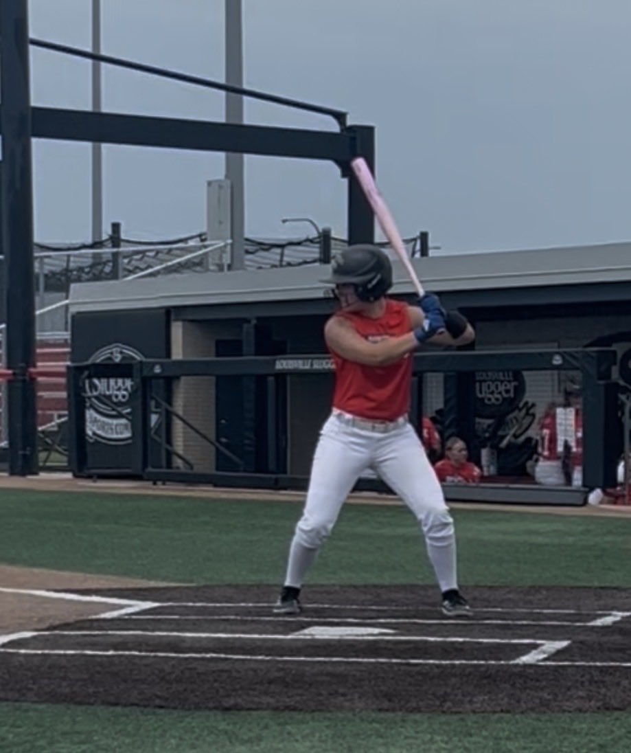 DelaneyNelson04's tweet photo. Had a great trip to Peoria for the Top Gun Patriot! Playing in the stadium at the Louisville Slugger Sports Complex was awesome and Iβm looking forward to going back! Thank you to all the coaches who came out to watch!
#classof2029 #softballrecruit #TopGunPatriot #MNRenegades https://t.co/z5tW69s1ou