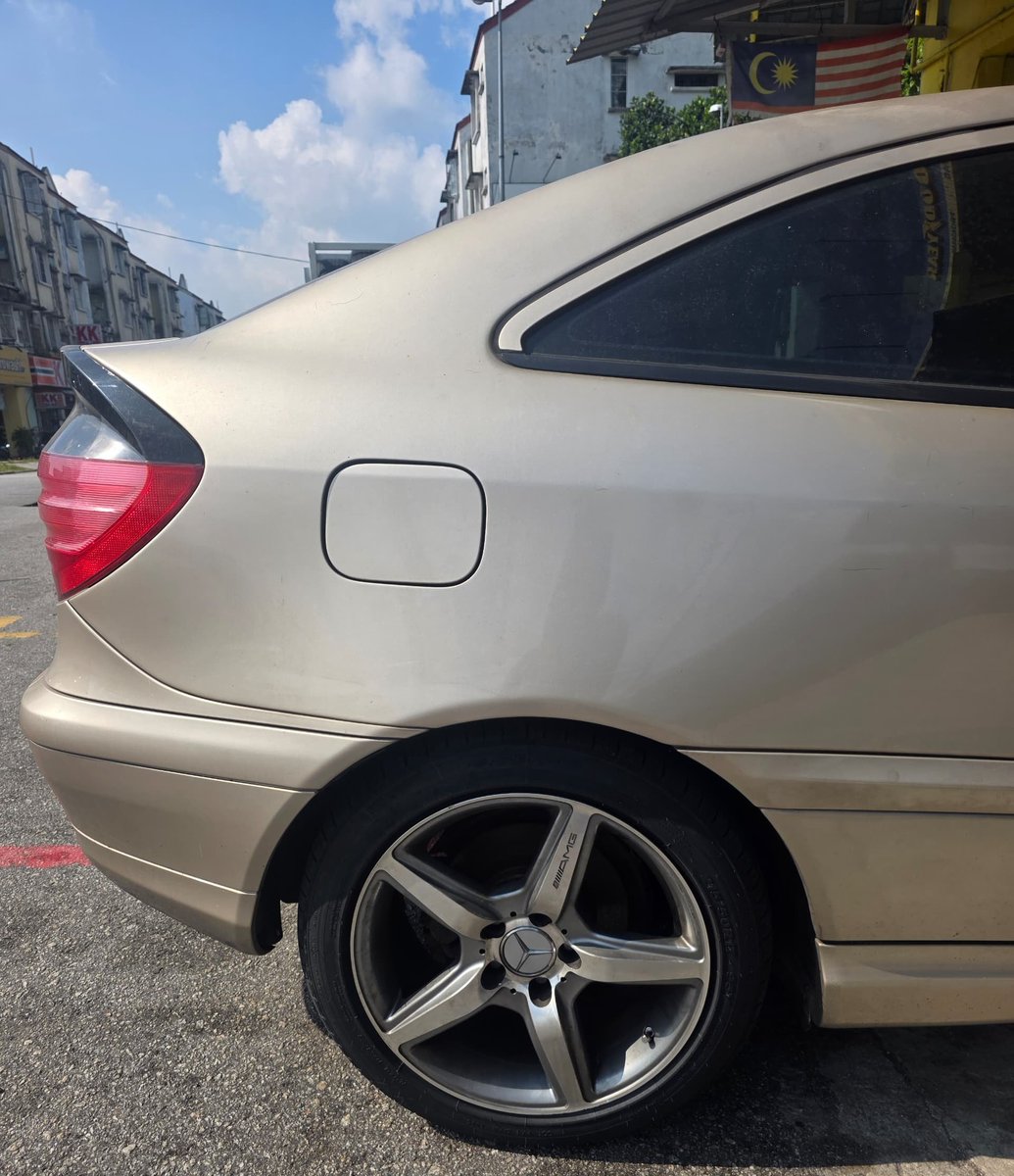 NadiaZaiman's tweet photo. Swap rim sekejap. Kalau pakai rim standard macam kereta orang tua. https://t.co/gxqhkdhvqt