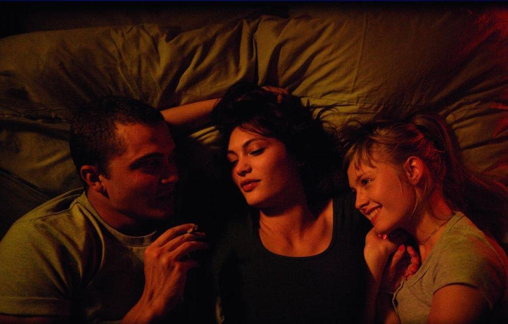 EmaboyNic's tweet photo. Name a better threesome scene than these four 😱🥵🍿🎬👇 https://t.co/urCfUHoEd1