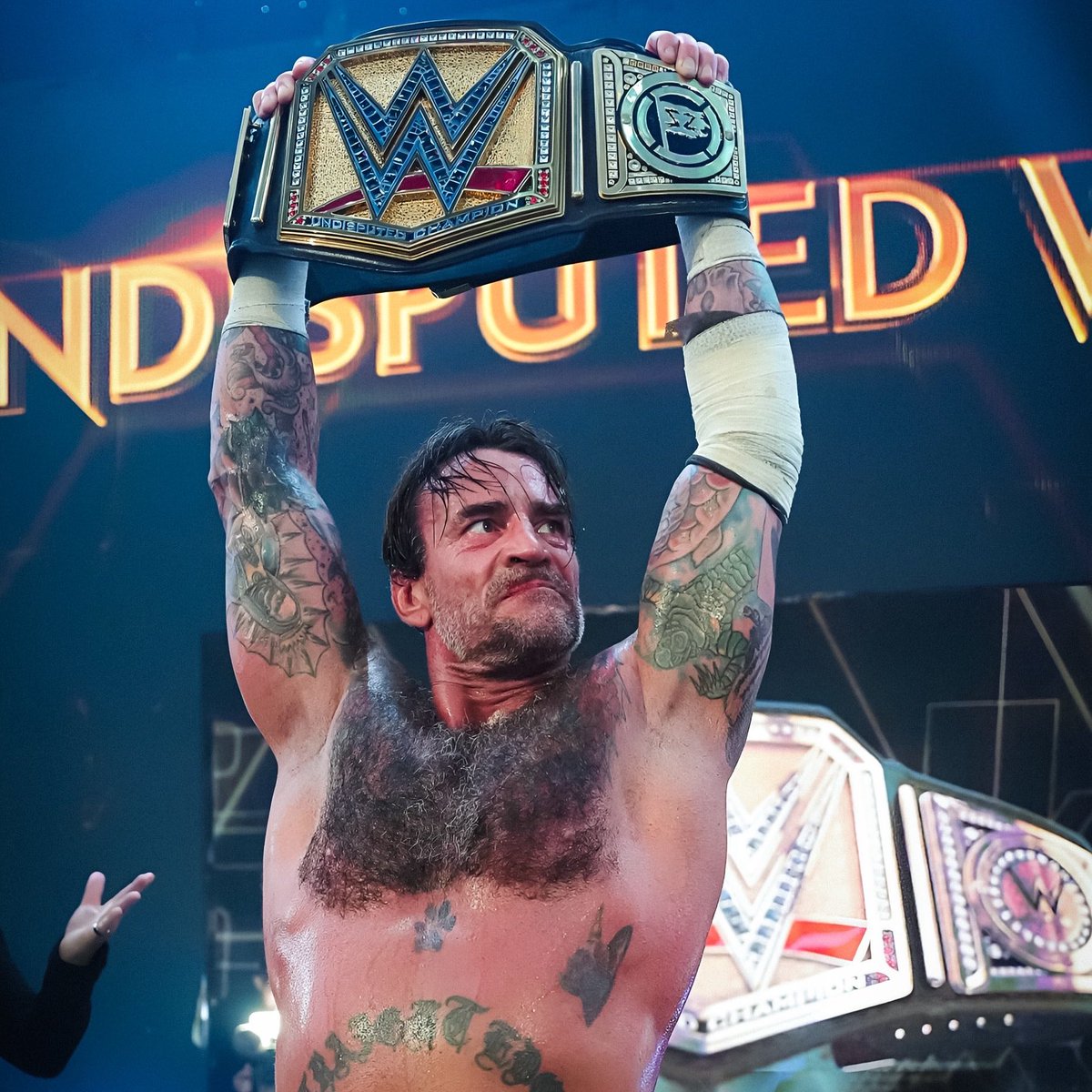 PublicEnemiesHQ's tweet photo. KENNY OMEGA &amp; CM PUNK ARE WORLD CHAMPIONS AT THE SAME TIME!! THE WORLD IS HEALING! 🥹😤 https://t.co/7QV2QNdTim