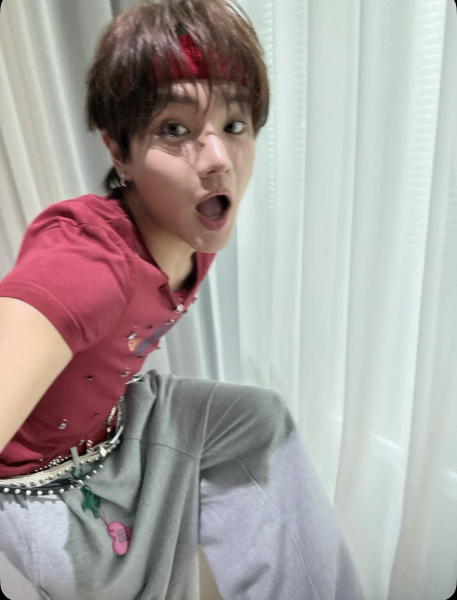MEROOGAKU's tweet photo. がっくんのBeReal可愛すぎる🫂💯♡
#aoen #GAKU #雅久 https://t.co/FJUSLKunHQ