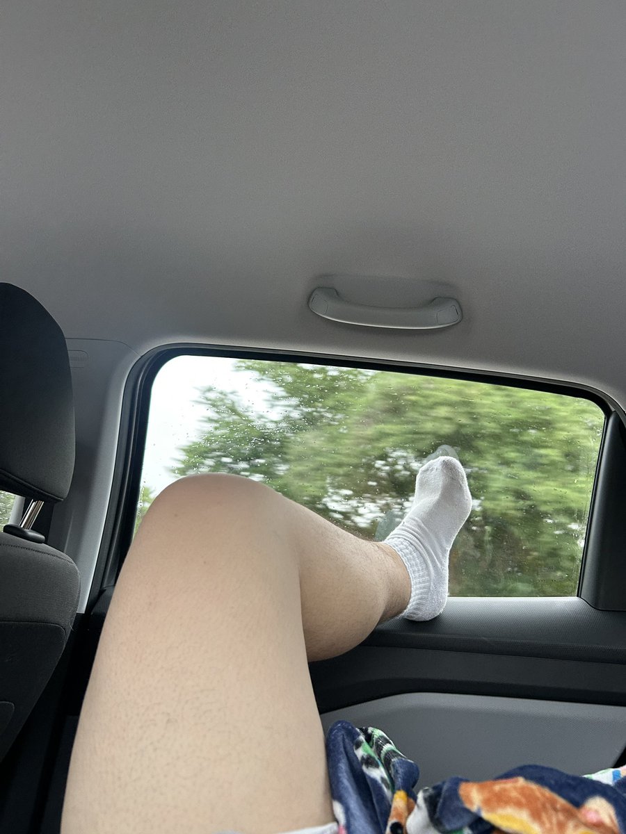 nefthv's tweet photo. Patas jeje 
#feetfetısh https://t.co/7kPkptrKTH