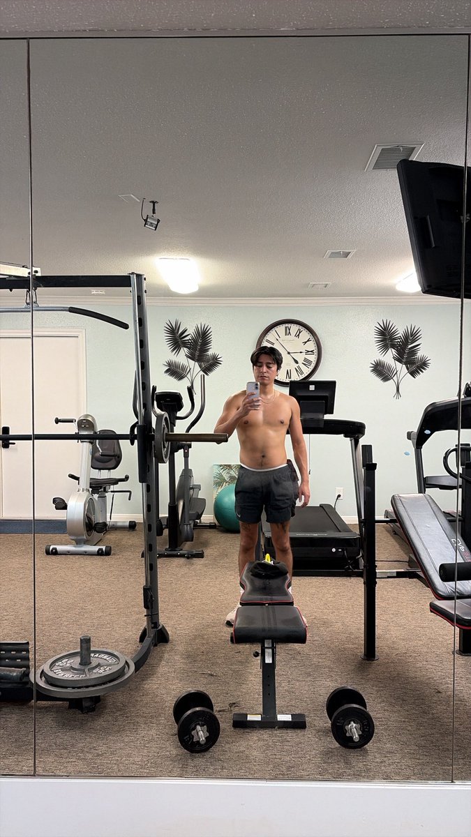 lilguytame's tweet photo. On the twink to twunk pipeline https://t.co/K4rEGbRba7