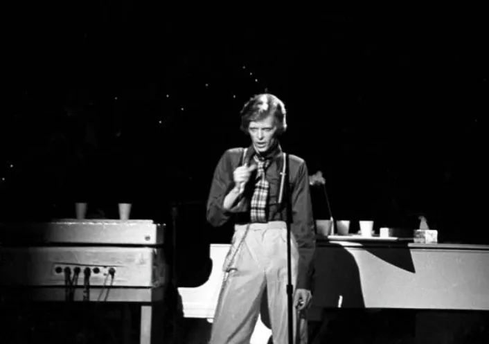 Illuminista71's tweet photo. Dall’8 all’11 luglio 1974 Bowie portava il suo Diamond Dogs tour al Tower Theater - locale leggendario - a Upper Darby, Pennsylvania.
#DavidLive
#DavidBowie https://t.co/3u9FgjZViK