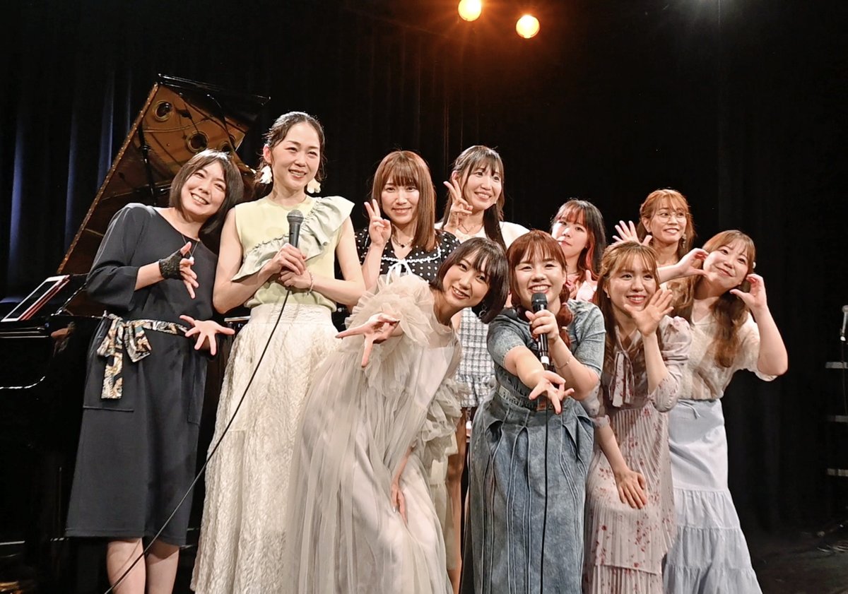 tyaotani's tweet photo. 7/4 Yokohama mint hallで開催された鹿野レイさん企画のライブ。
最後は出演者全員でのコラボです。 https://t.co/Qsy3mSJ5mk