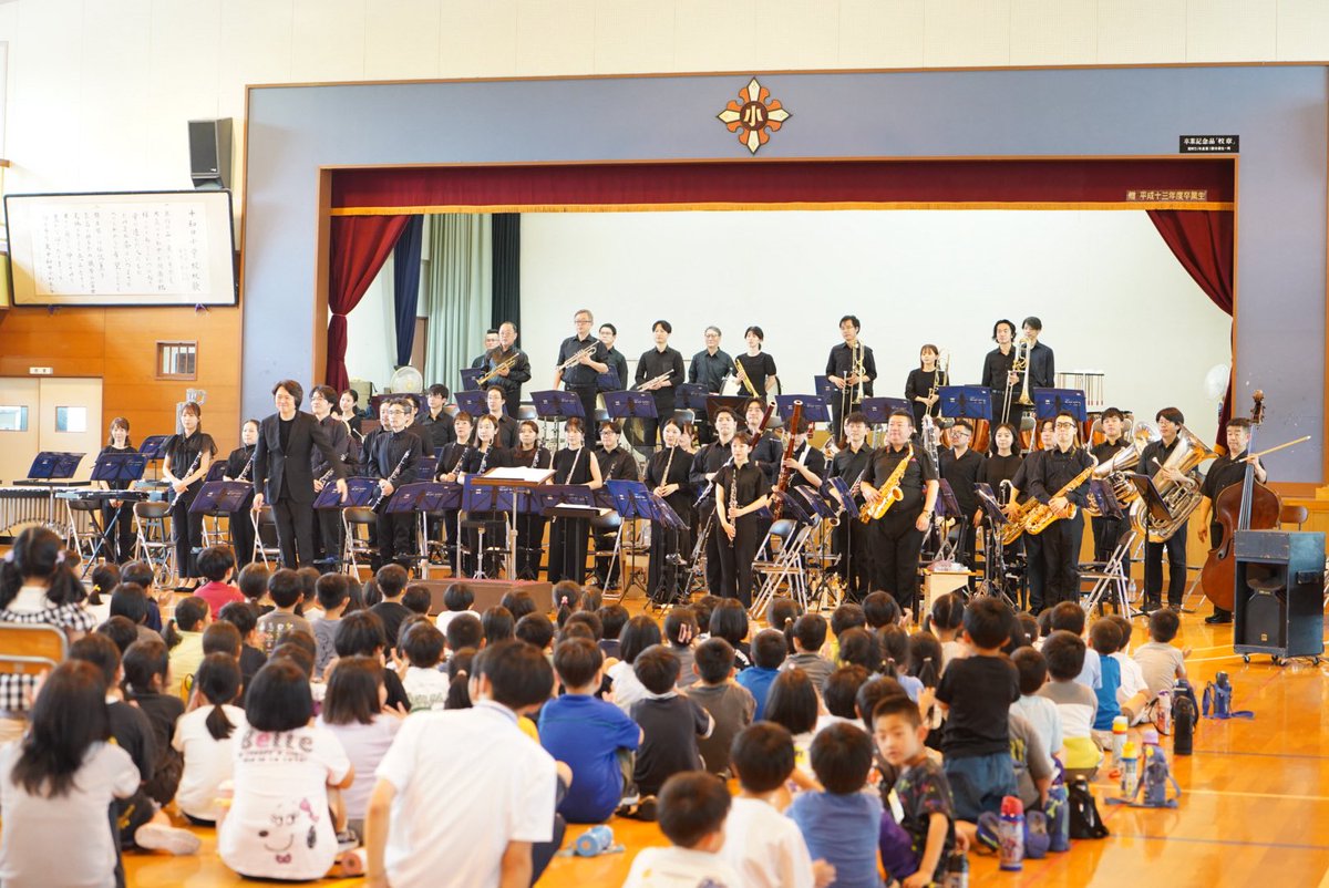 TKWOJapan's tweet photo. 本日は鹿角市立十和田小学校にて本公演でした！今回の司会も岩崎里衣さんです✨
ブラジルの手拍子やかけ声もばっちり揃いました！
明日は青森県へ伺います☺️🍎
#TKWO https://t.co/enpDF6be1V