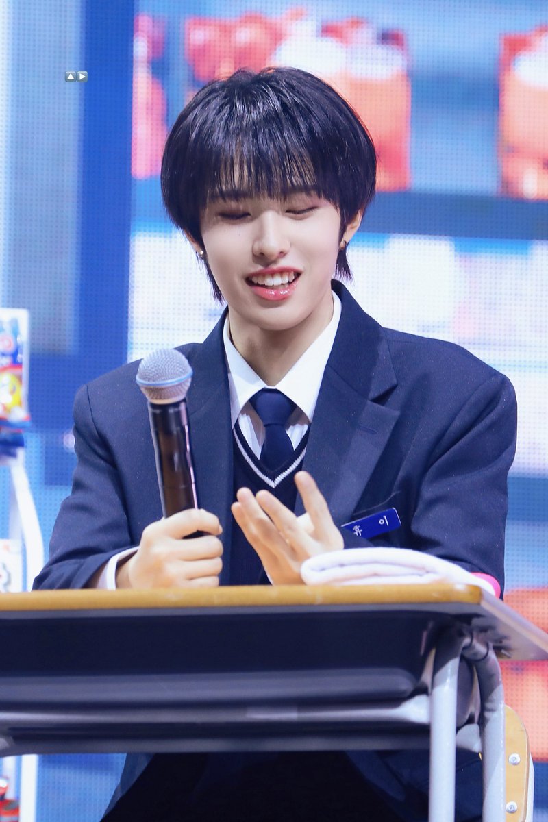 A11Daywithyui's tweet photo. 250302 NEXZ FAN MEETING

3➕4🟰
몇년이지..🥺

#HYUI #휴이 #ヒュイ
#NEXZ #넥스지 #ネクスジ https://t.co/OiSNkOU7Kf