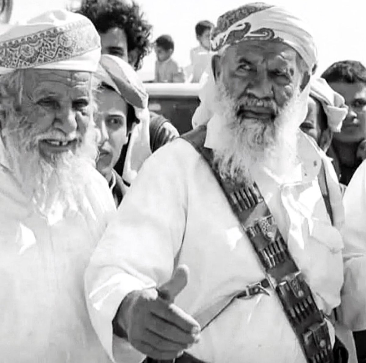 Qhta10ni's tweet photo. الى جات الارض السابعة تطّحن و تدور 
نطحها السنافي و الردي دوّر الفكه

لولا الجبروت اللي نوطَي به المغرور 
تجرت علينا كل جربا ومحتكه https://t.co/PRDfyHmuml