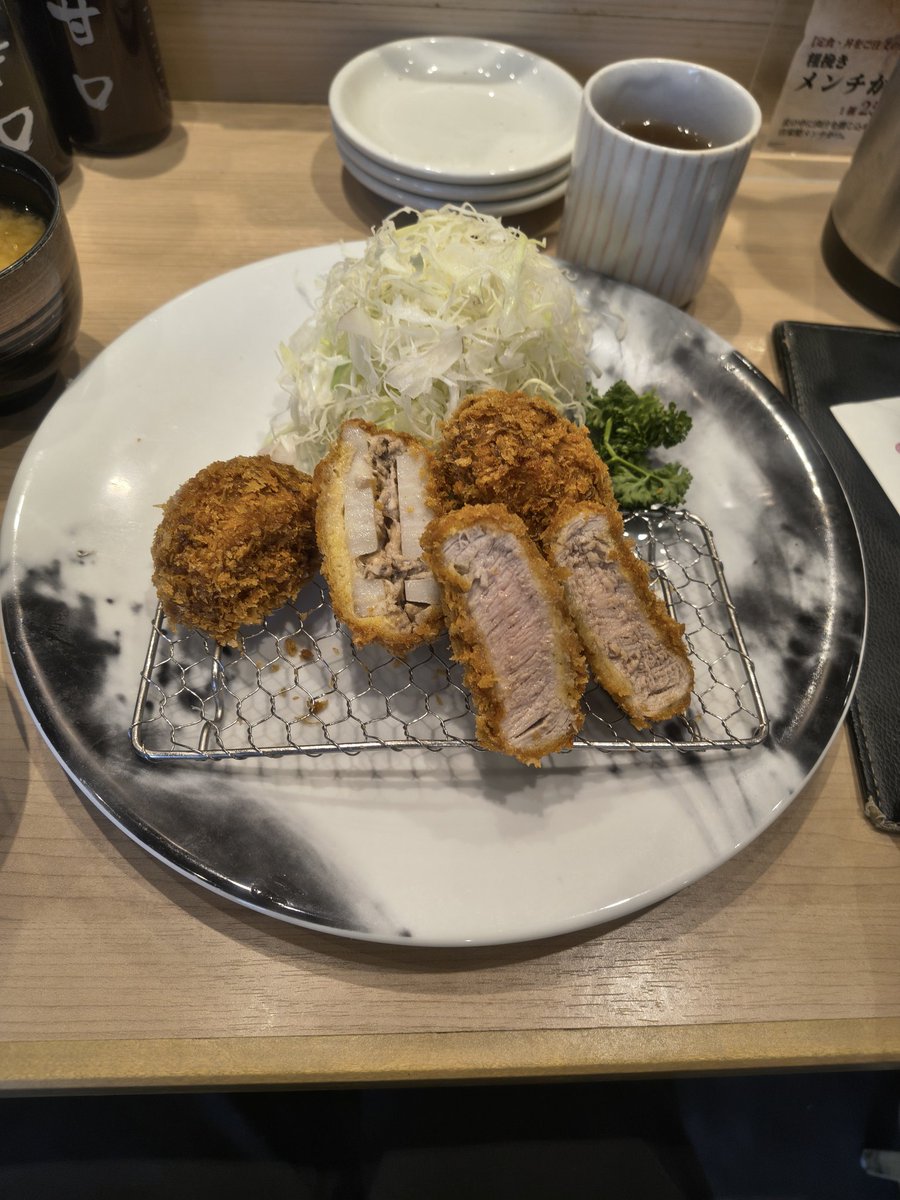 Post by かた🦝🐨 on X: とんかつ