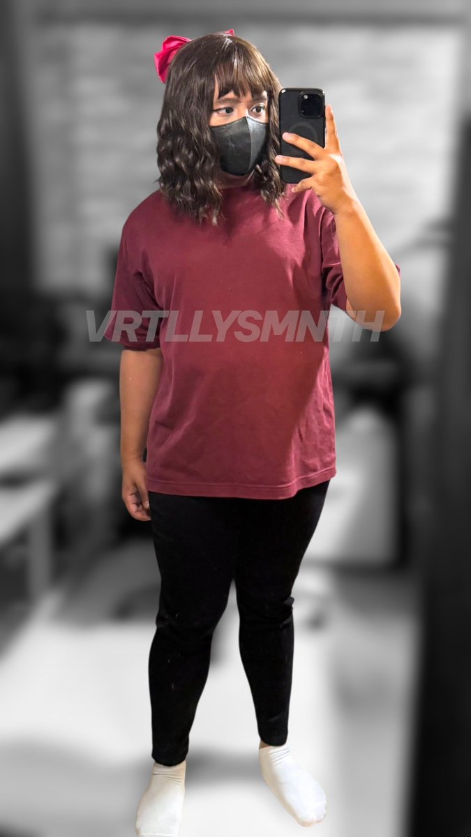 vrtllysmnth's tweet photo. welcome to Uniqlo~ https://t.co/okO1Eq9BLp