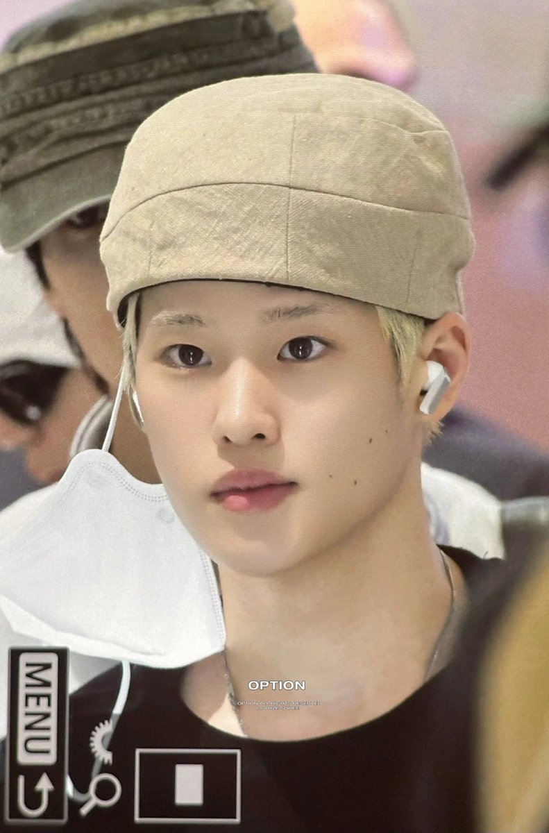 pannchoa's tweet photo. RIIZE Sohee's hair before and after removing his hat
https://t.co/1QXbcQO4e8 https://t.co/wOPX2N3XSa