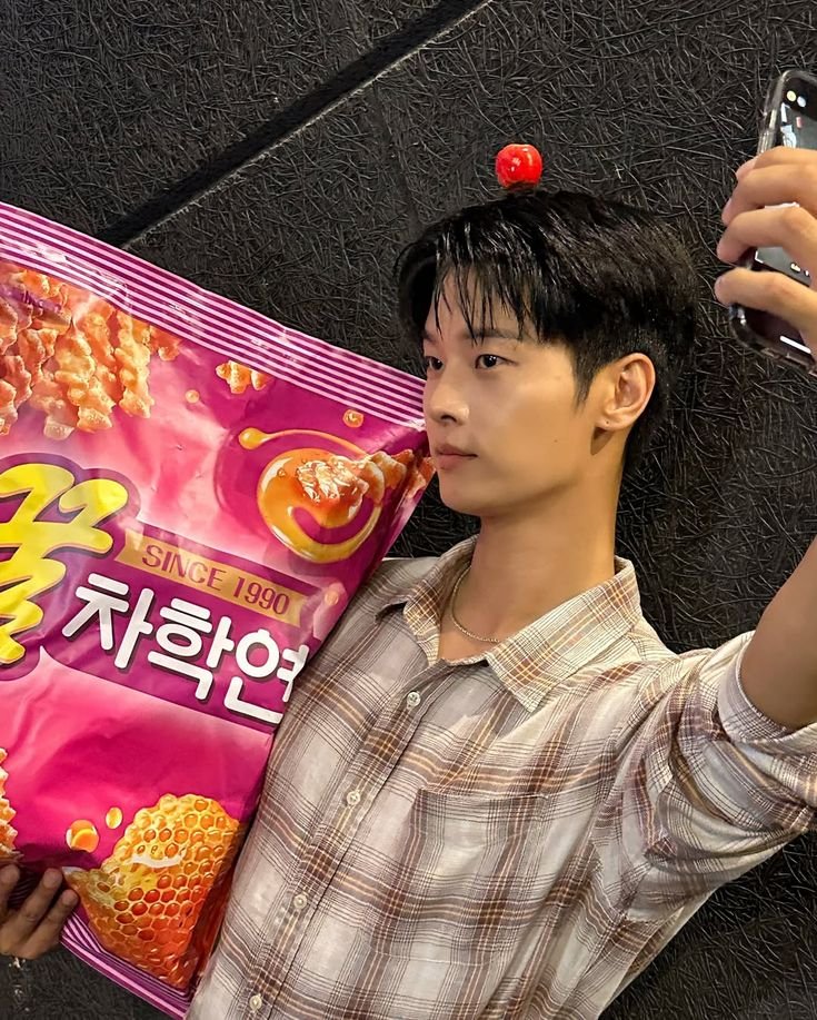 fever_hy's tweet photo. 차학연 너무 보고싶다 https://t.co/yEY6L90gI6